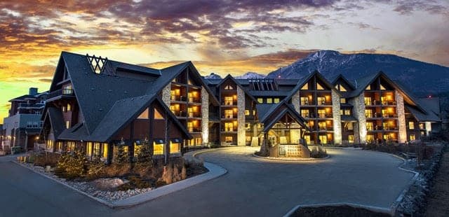 Grande Rockies Resort