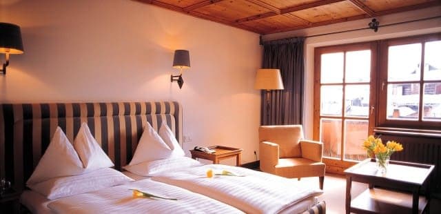Schwarzer Adler