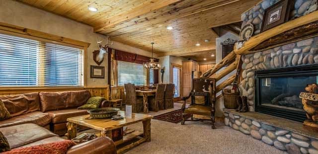 Timber Wolf Lodge