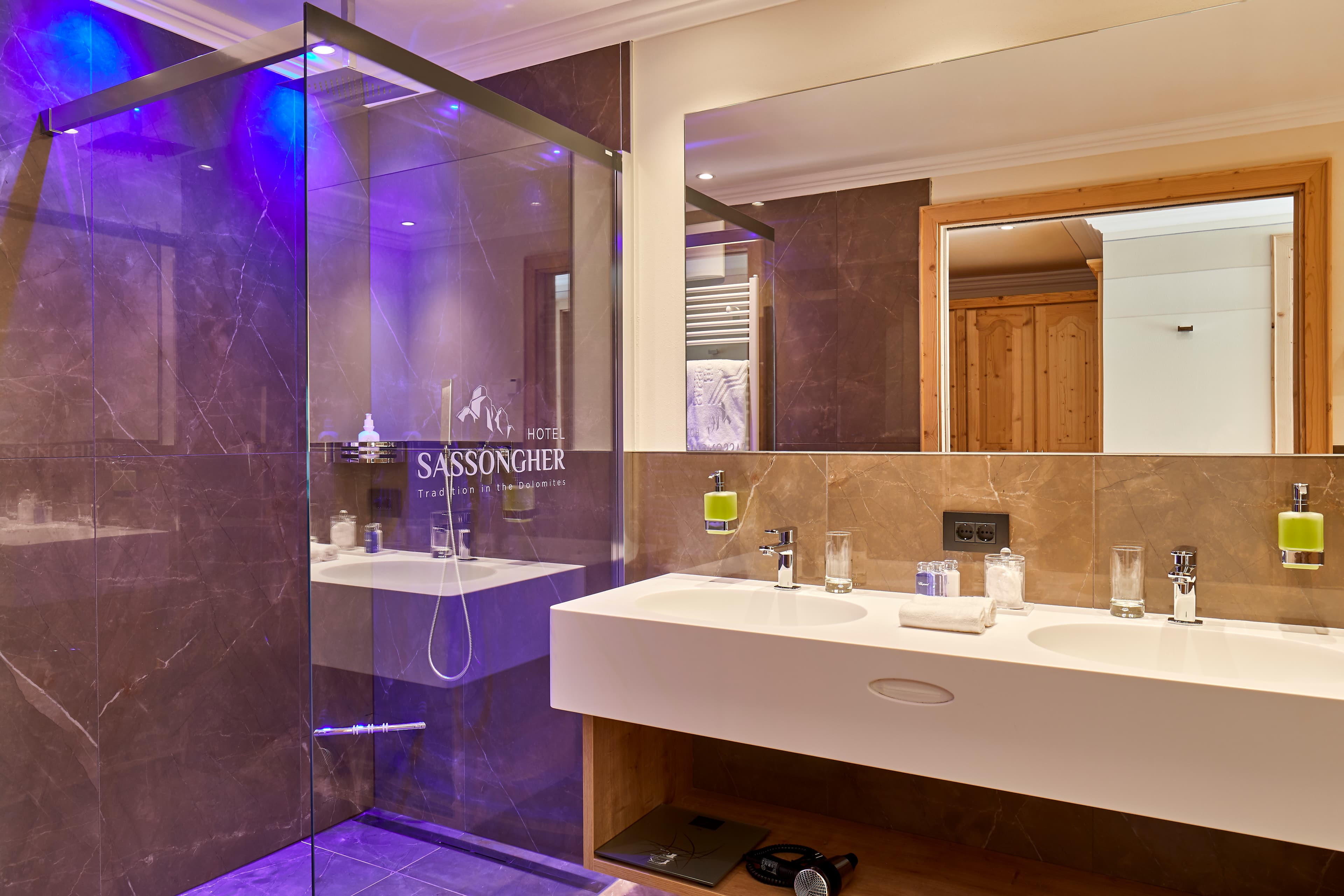 Hotel Sassongher / Corvara