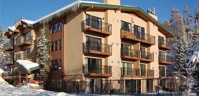 Scandinavian Lodge and Condominiums