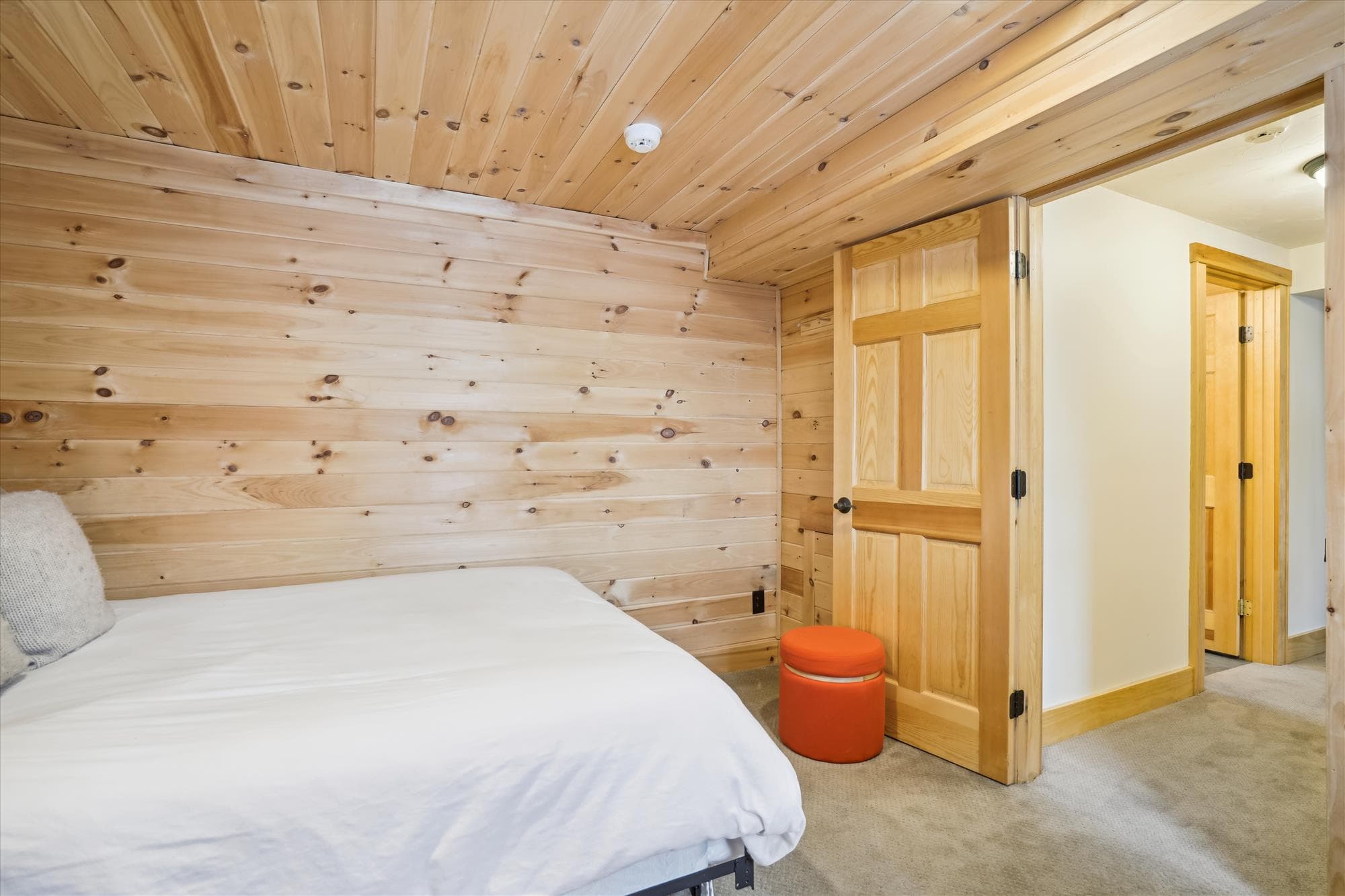 Queen bed