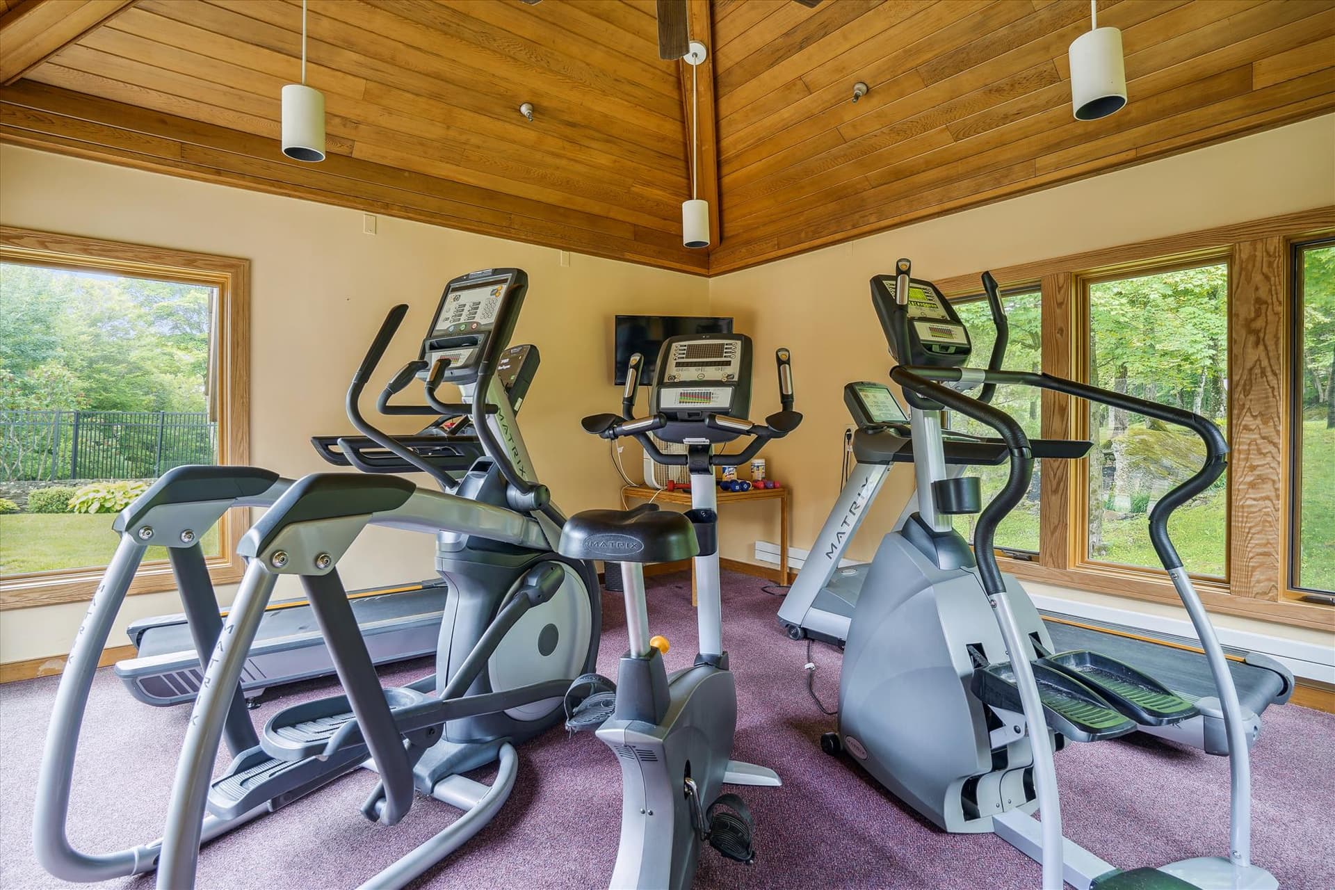 Small cardio room at the sports center