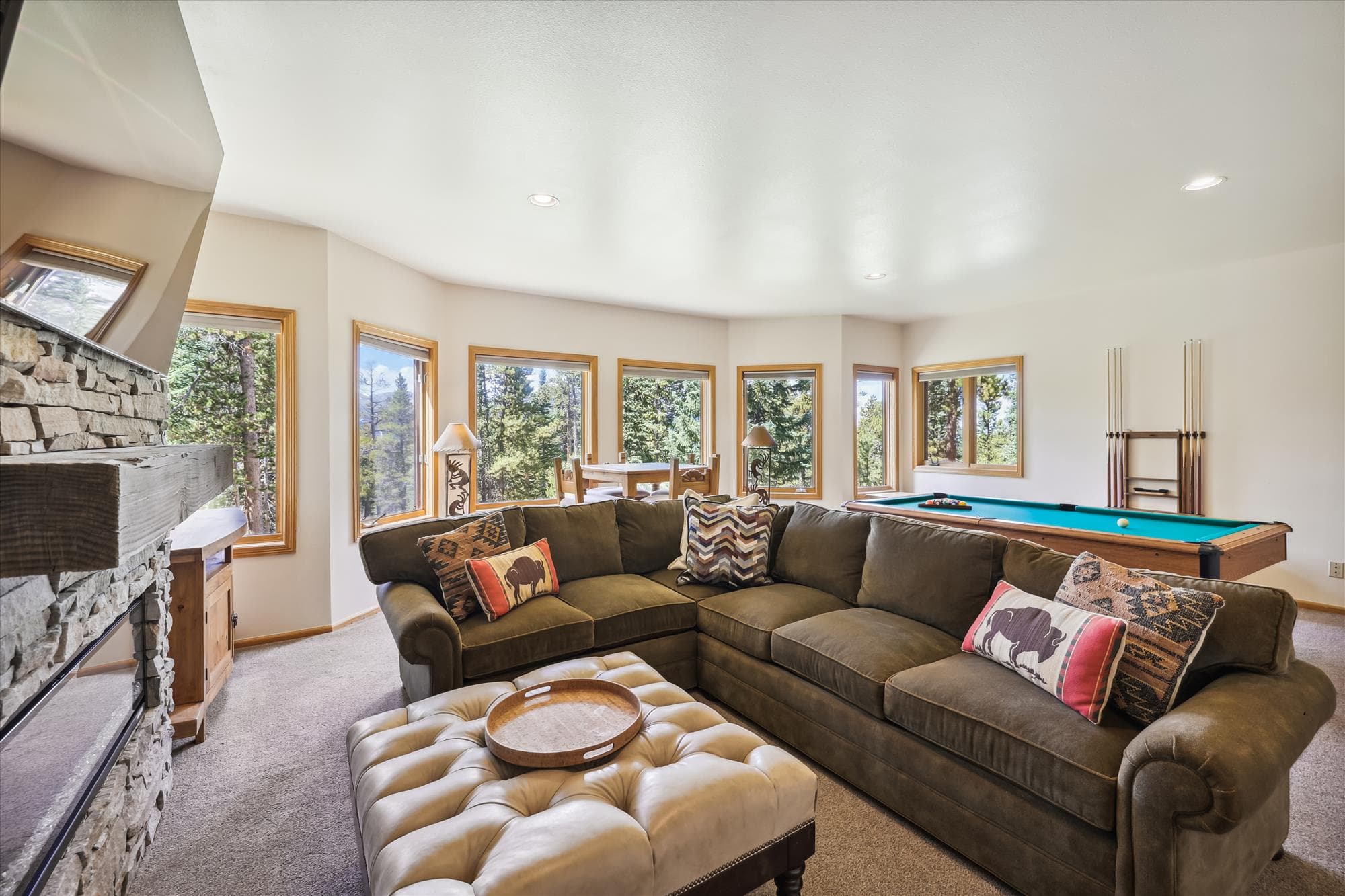 Living Area - Mountain View Lodge - Breckenridge Vacation Rental