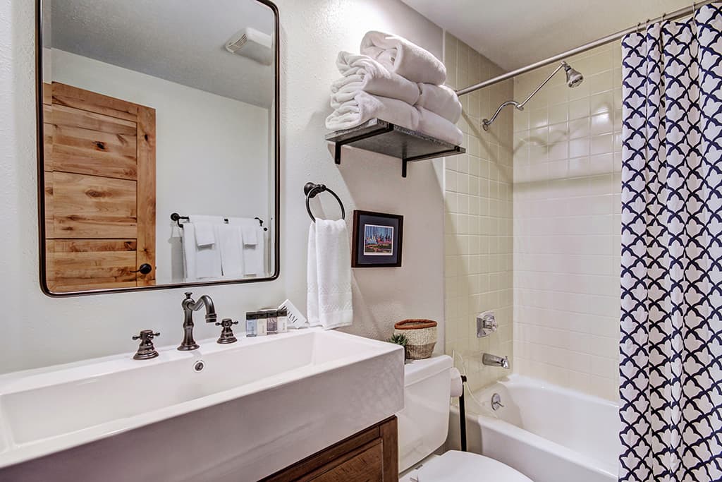 Bathroom - Mountainwood 301 - Breckenridge Vacation Rental