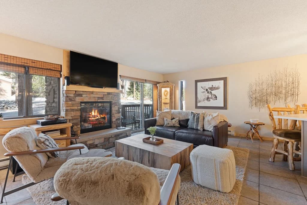 Living Area - Pine Ridge 15A - Breckenridge Vacation Rental