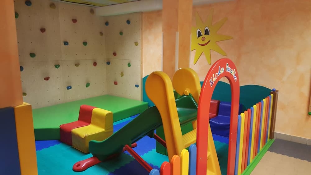 Children’s Play Area - Indoor