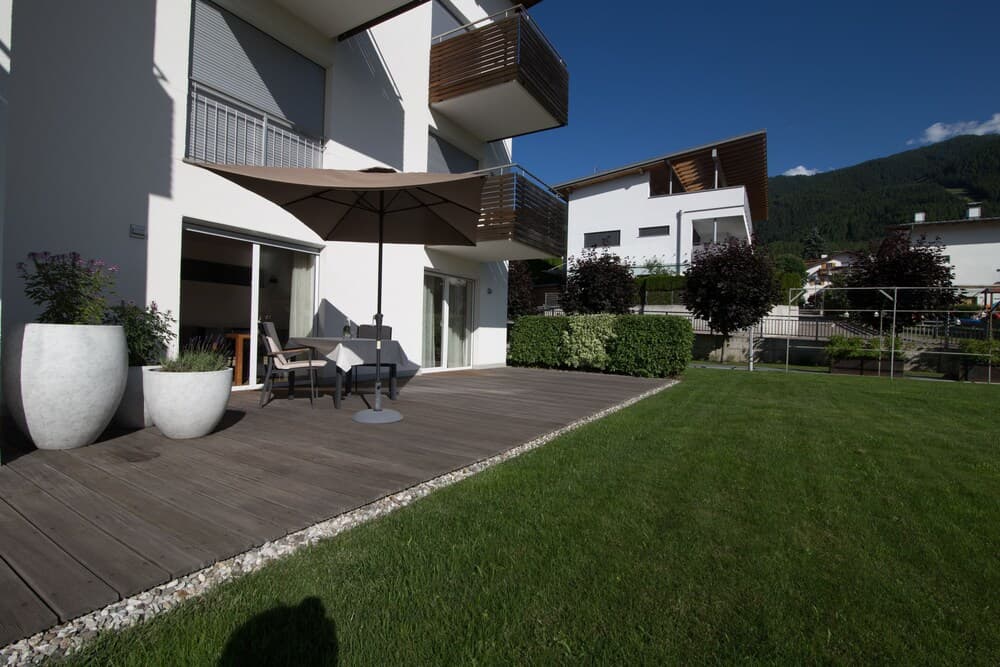 Sundeck