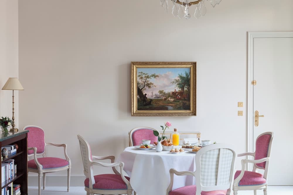 In-room dining