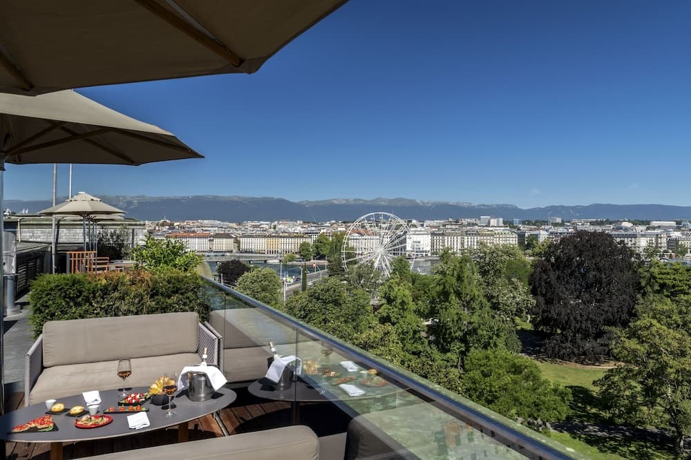 Rooftop terrace