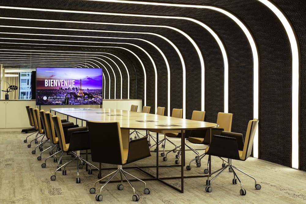 Meeting facility