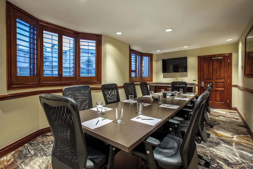 Meeting facility