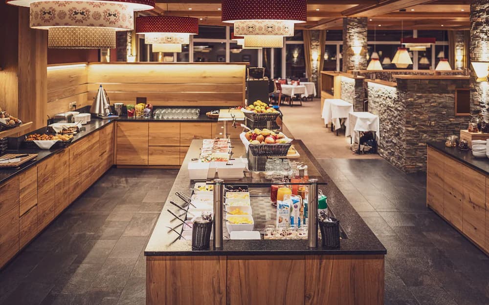 Breakfast buffet