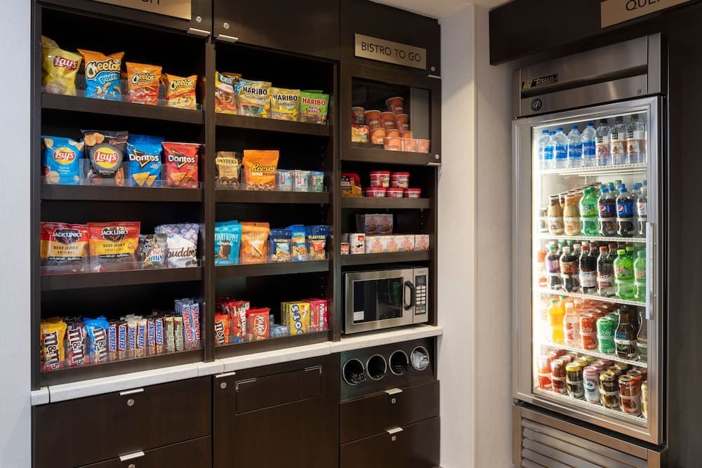 Snack bar