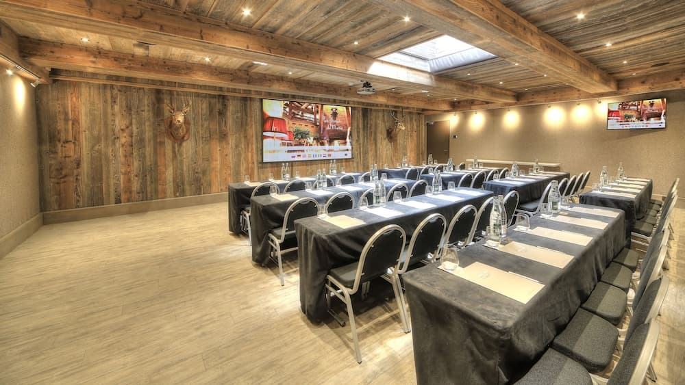 Meeting facility