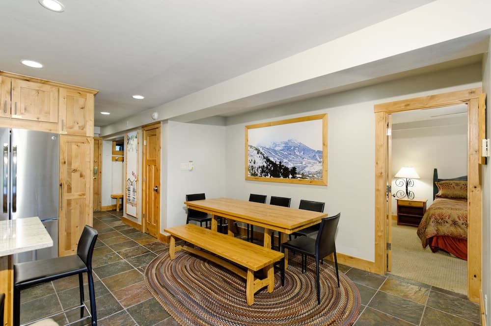 In-room dining