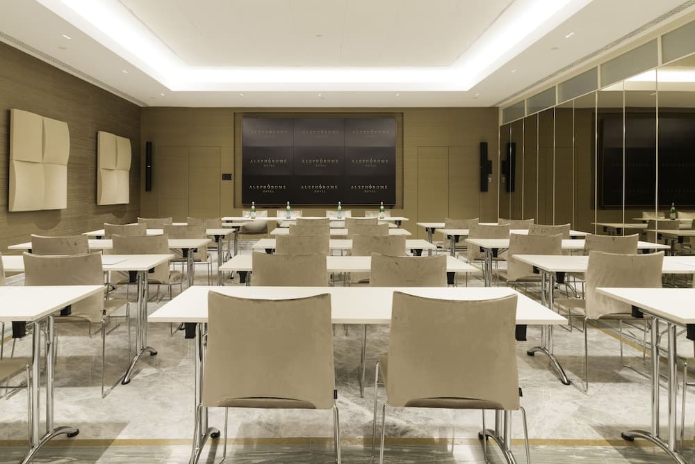 Meeting facility