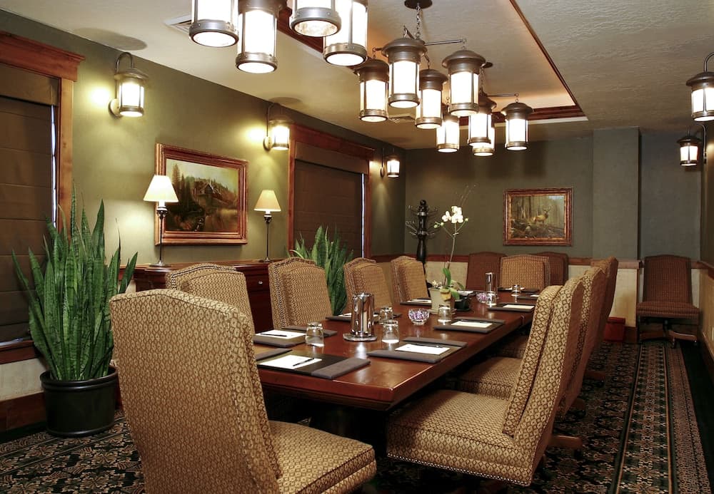 Meeting facility