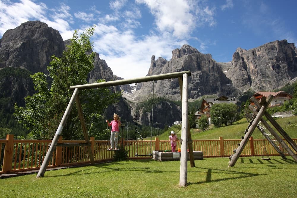 Children's play area - outdoor