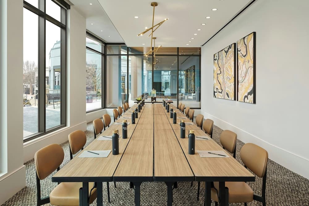 Meeting facility