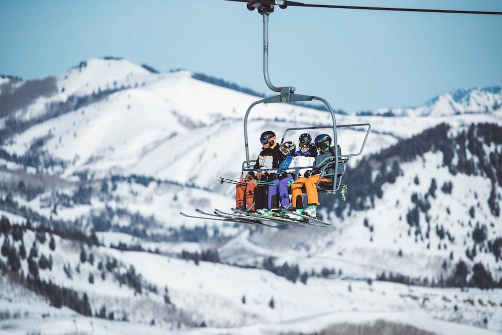Snow and ski sports