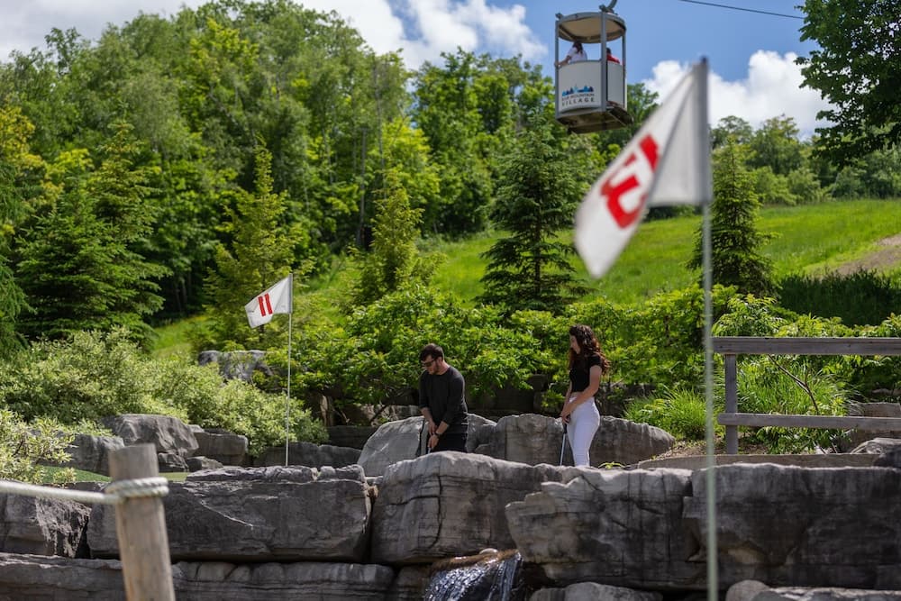 Mini-golf