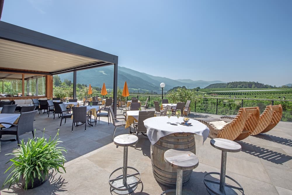 Sundeck