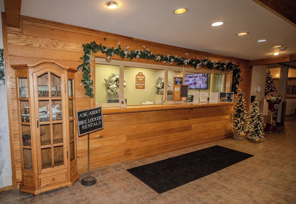 Concierge desk