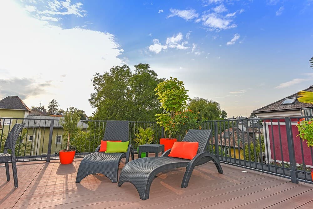 Sundeck