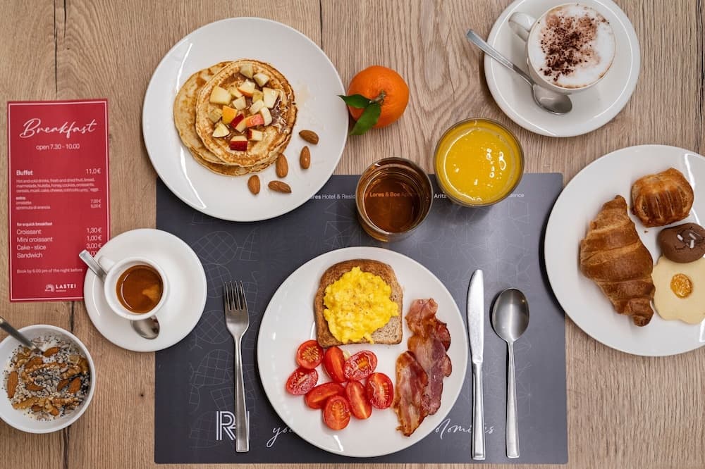 Breakfast buffet