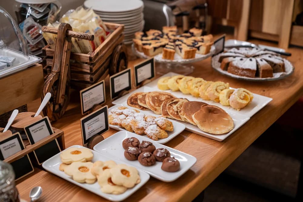 Breakfast buffet
