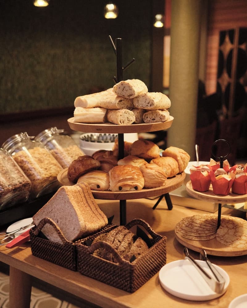 Breakfast buffet