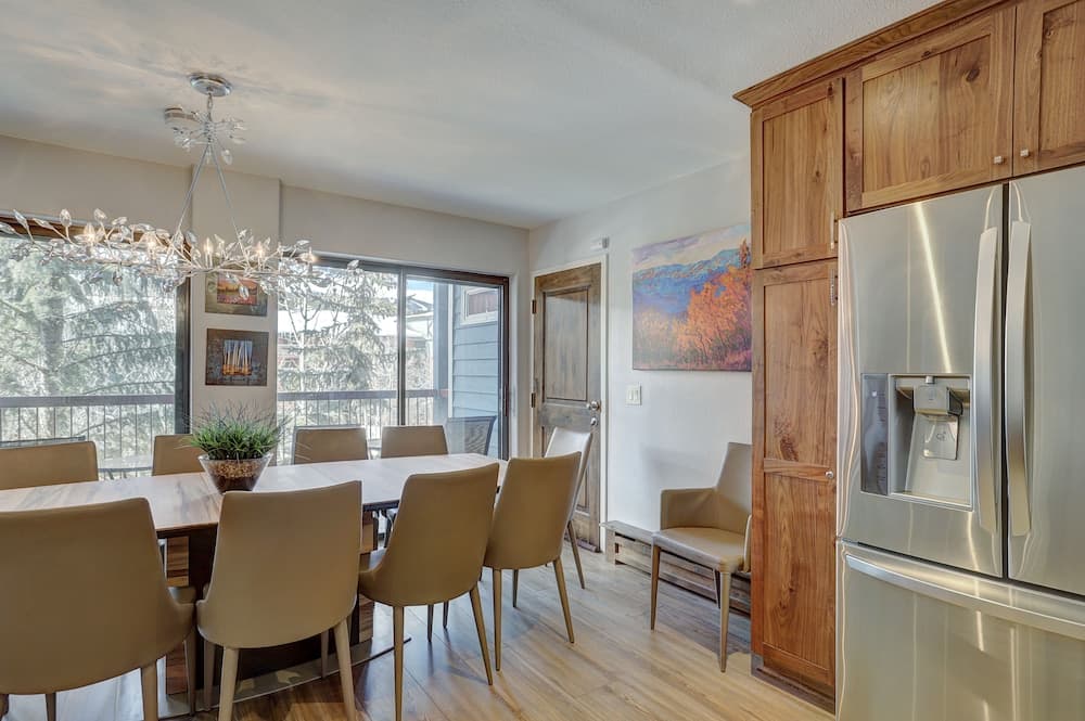 In-room dining