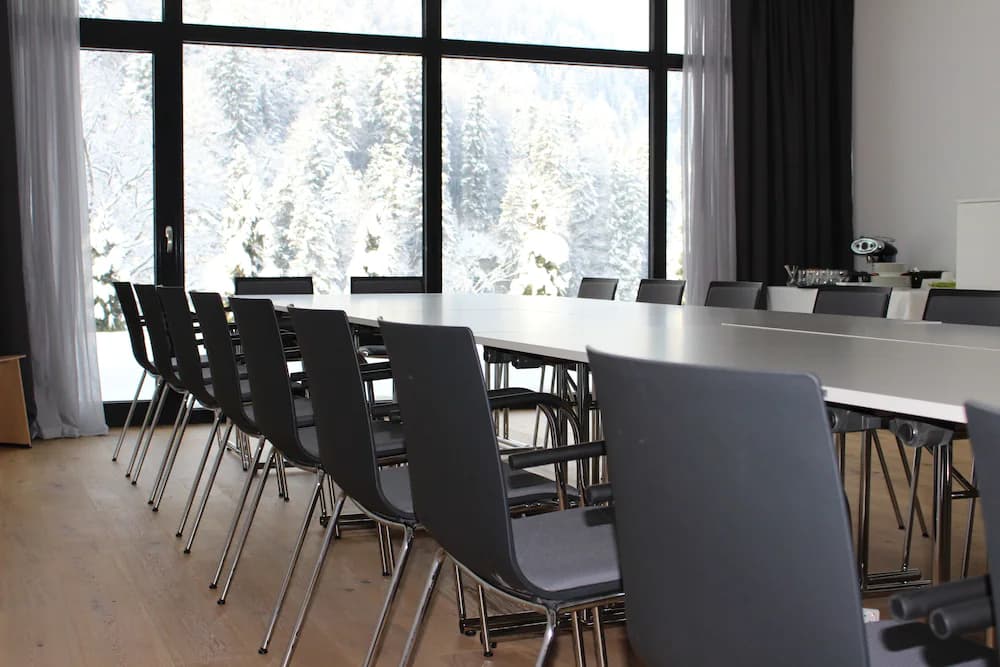Meeting facility