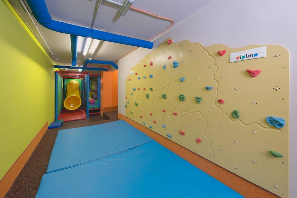 Children's play area - indoor