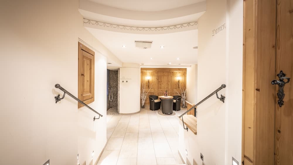 Spa reception