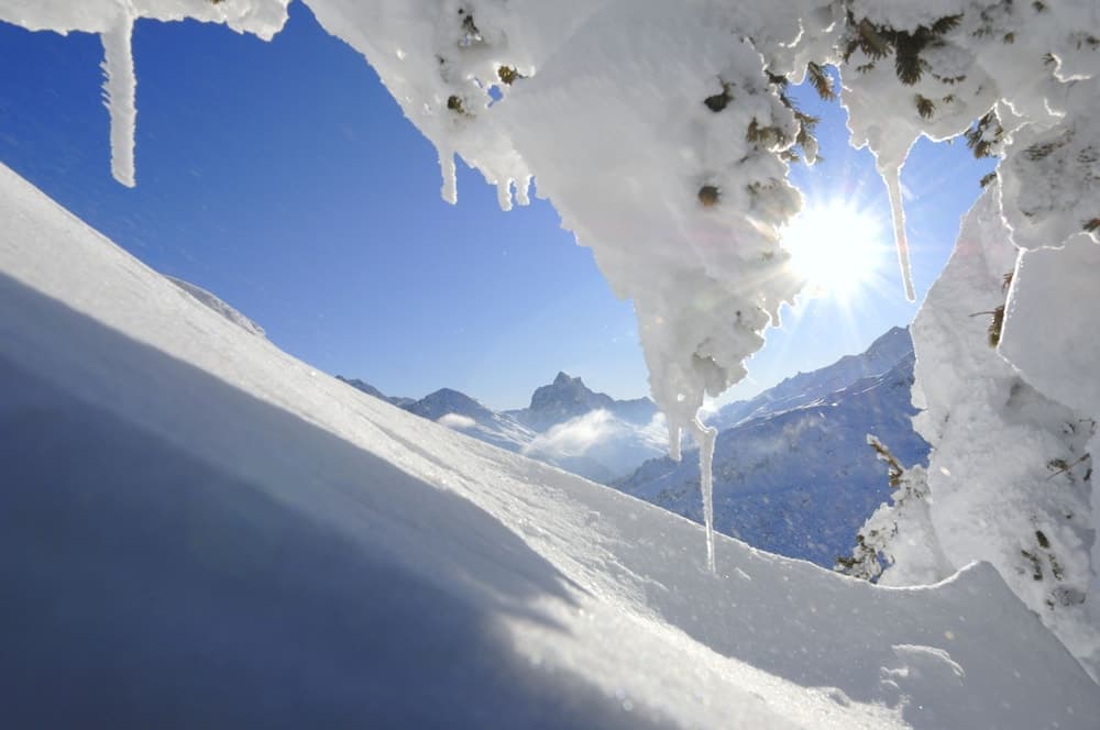 Snow and ski sports
