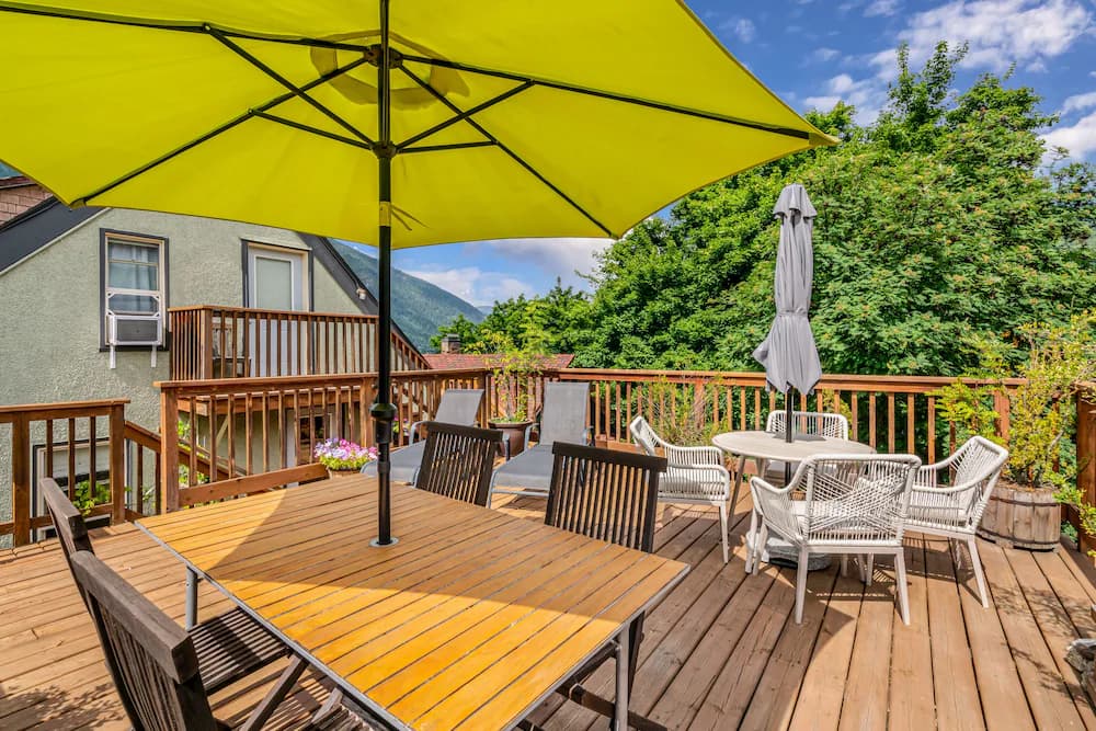 Sundeck