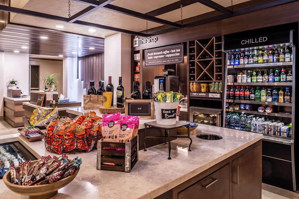 Snack bar
