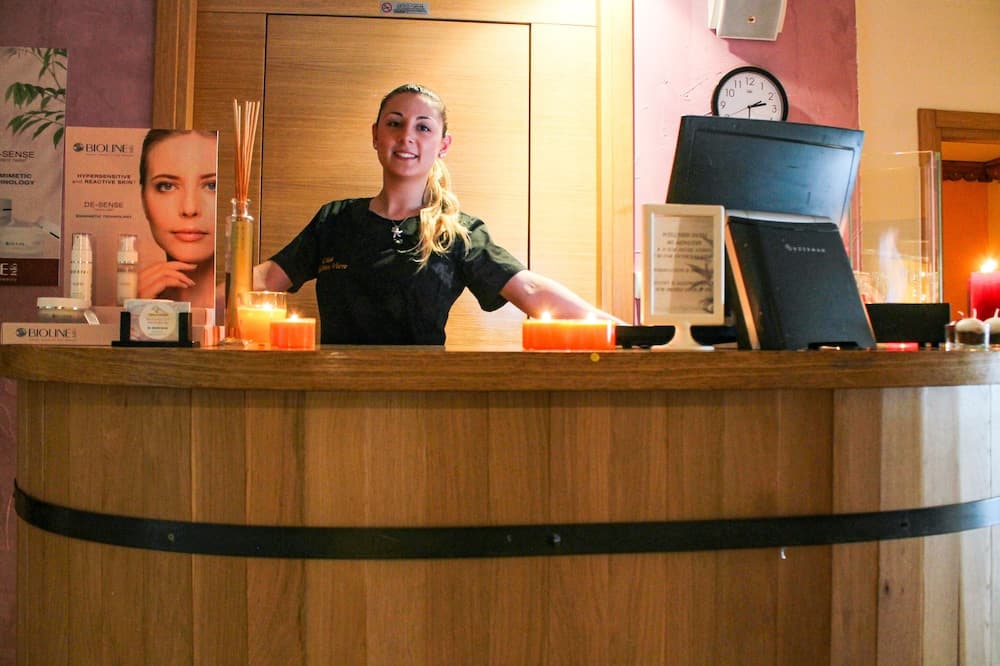 Spa reception