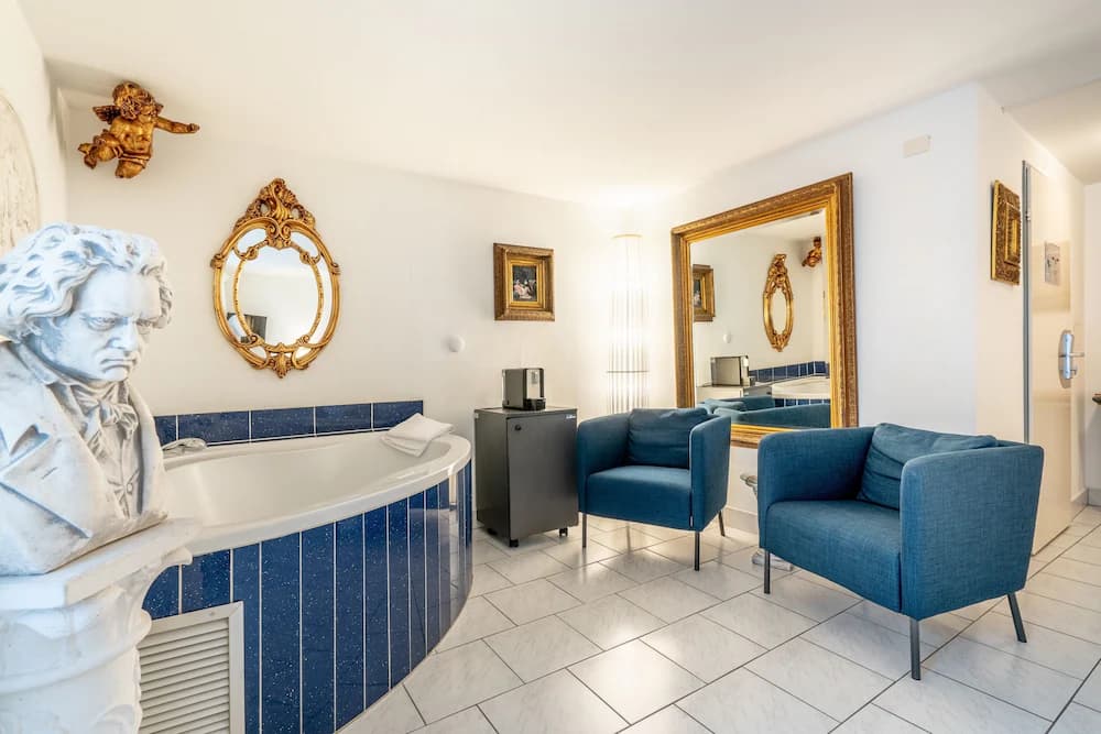 Jetted tub