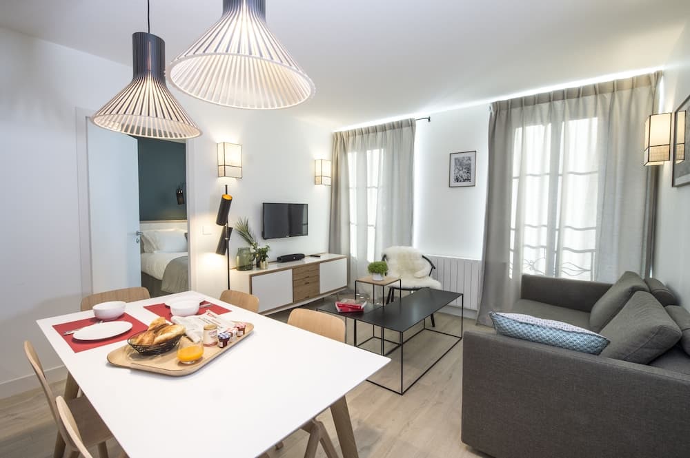 In-room dining