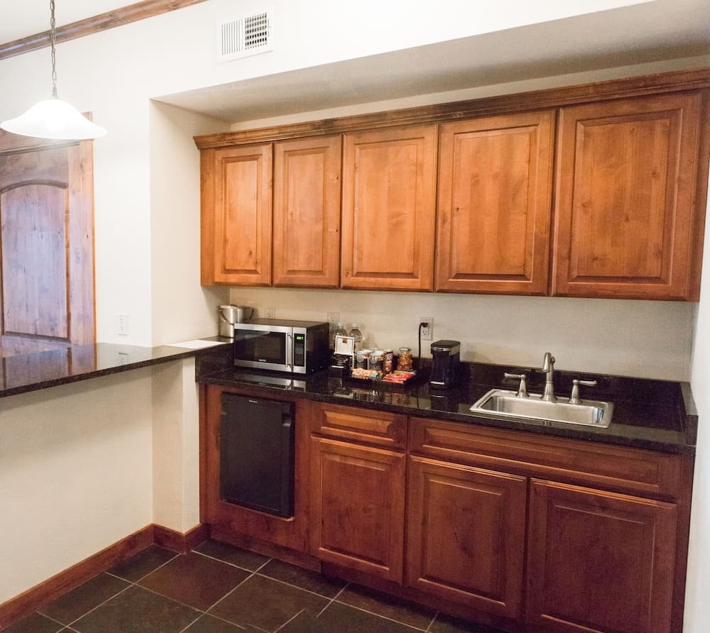 Private kitchenette