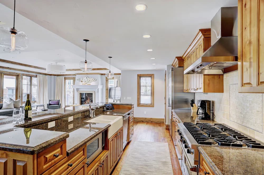 Private kitchen
