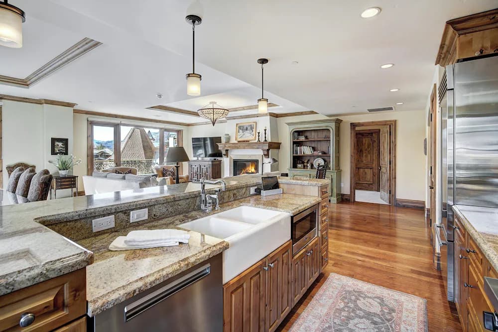 Private kitchen