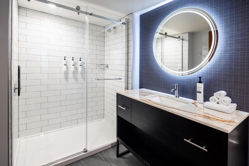 Bathroom shower