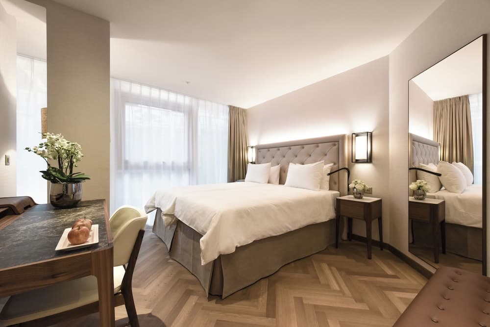 Primary image