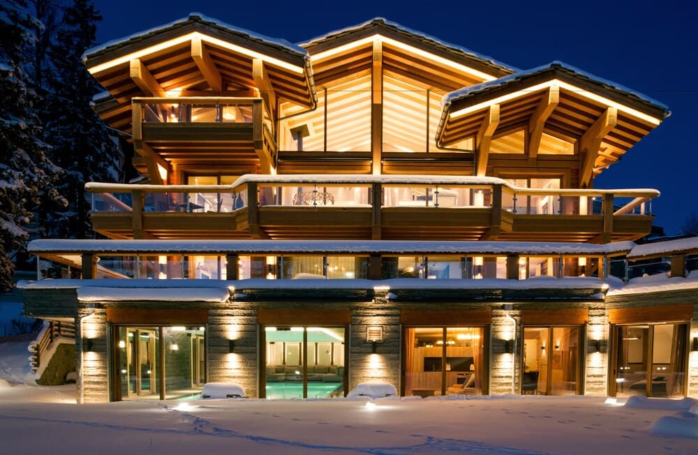 Front of property - evening/night