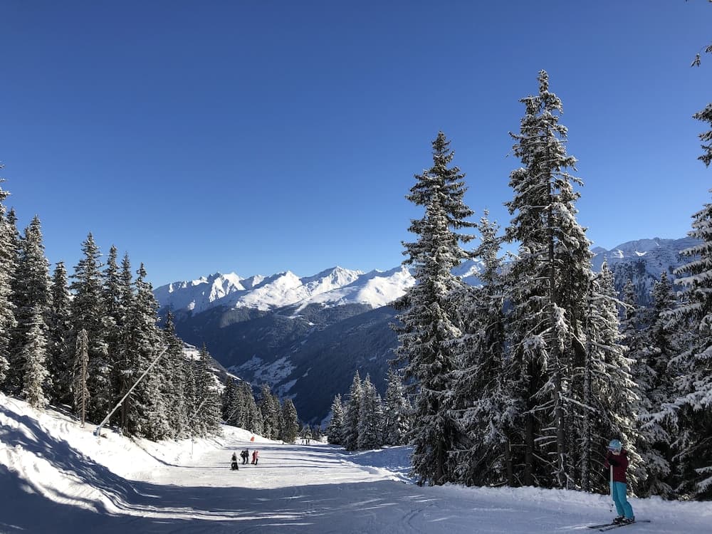 Snow and ski sports