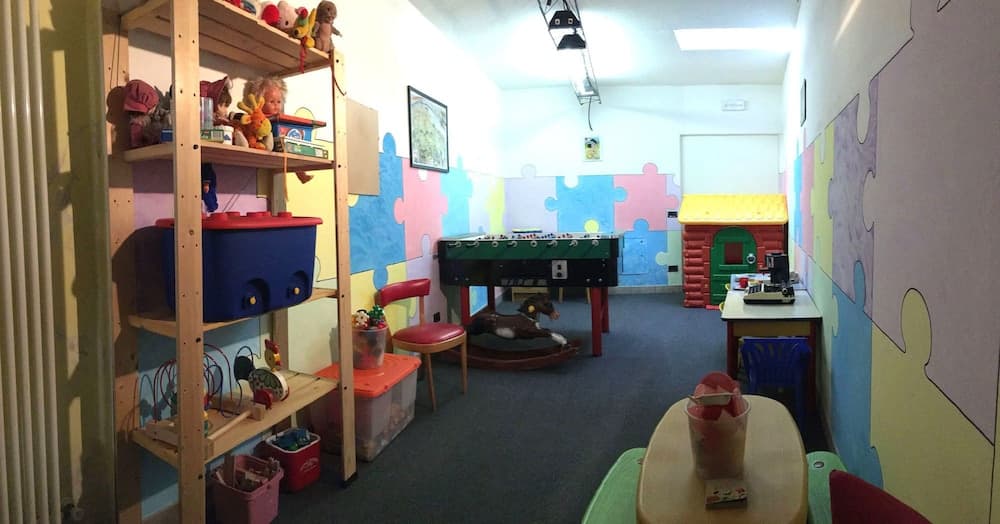 Children's play area - indoor